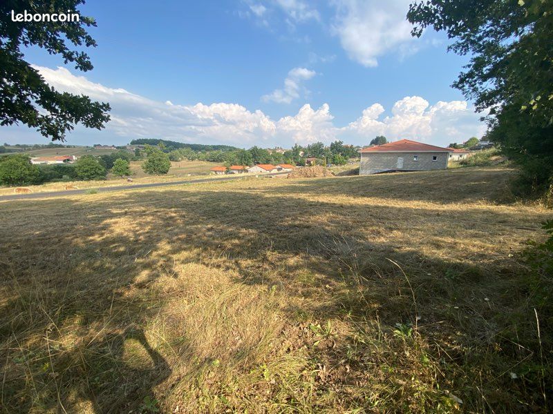 Terrain à vendre · à Beaux · 45 000 €