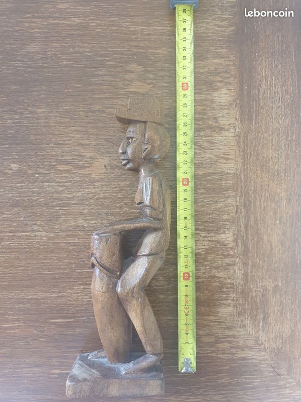Petite statue africaine (image 1)