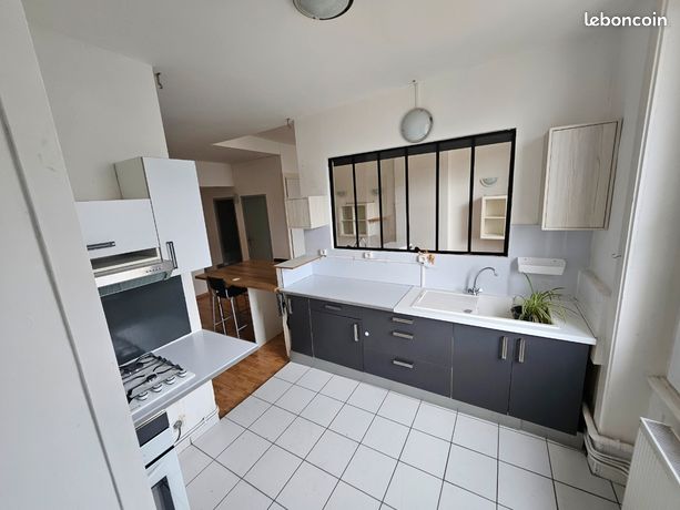 Apparetement t3 75 m2