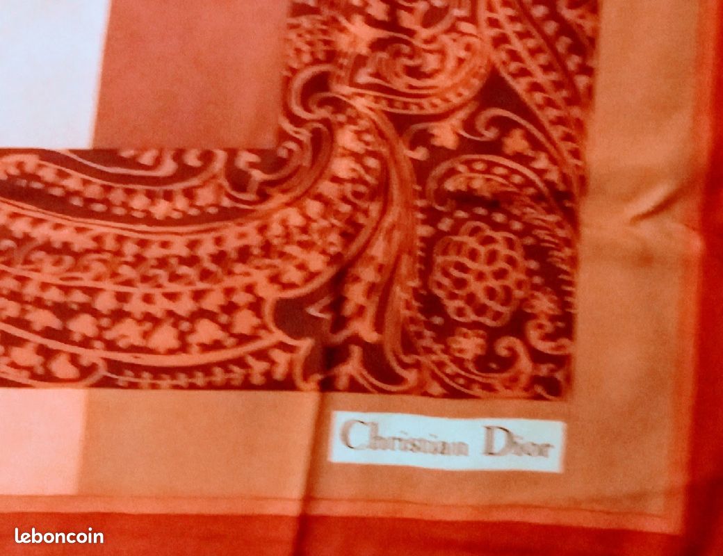 Foulard Christian Dior (image 1)