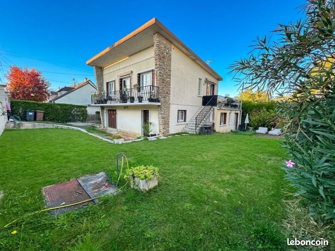 Maison 5 pièces 130 m² · à Ris-Orangis · 130 m² · 307 000 €