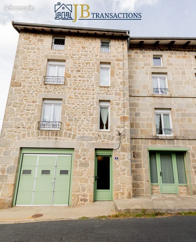 Maison 11 pièces 224 m² · à Fournols · 224 m² · 79 999 €
