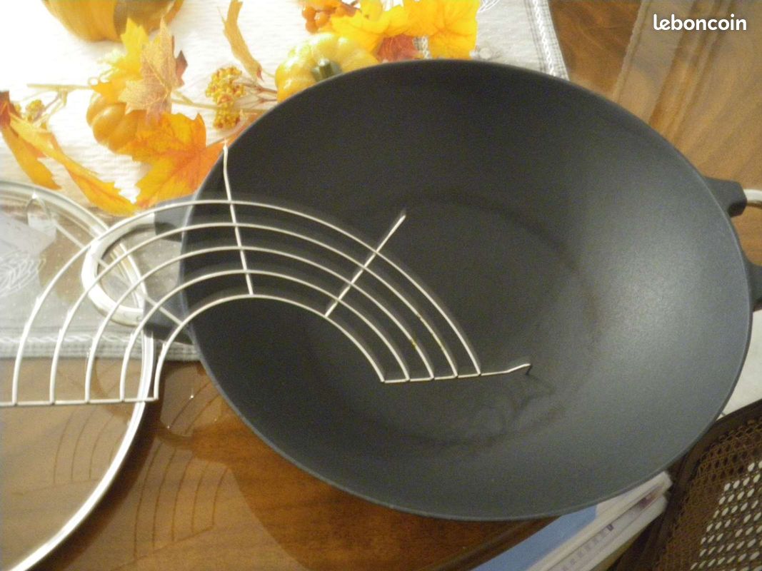 WOK marque BODUM Arts de la table