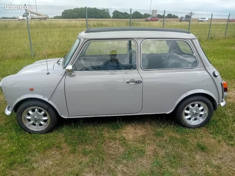 Austin Mini 1000 (image 8)