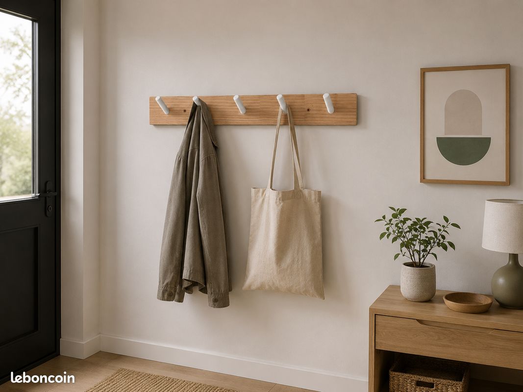 Porte-manteau à fixer 5 têtes bois et blanc (image 1)