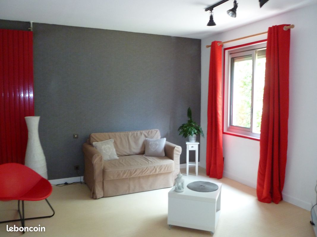 Appartement 1 pièce 27 m² · à Montceau-les-Mines · 27 m² · 320 €/mois