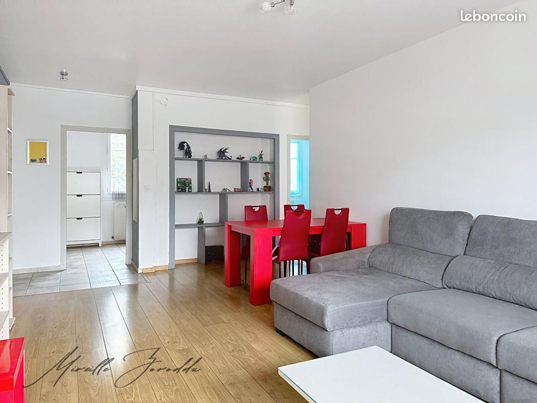 Appartement 3 pièces 64 m² · à Nîmes · 64 m² · 120 000 €