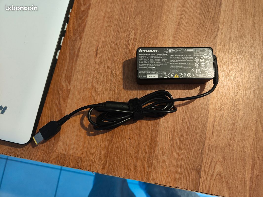 Ordinateur Lenovo yoga 300 (image 1)