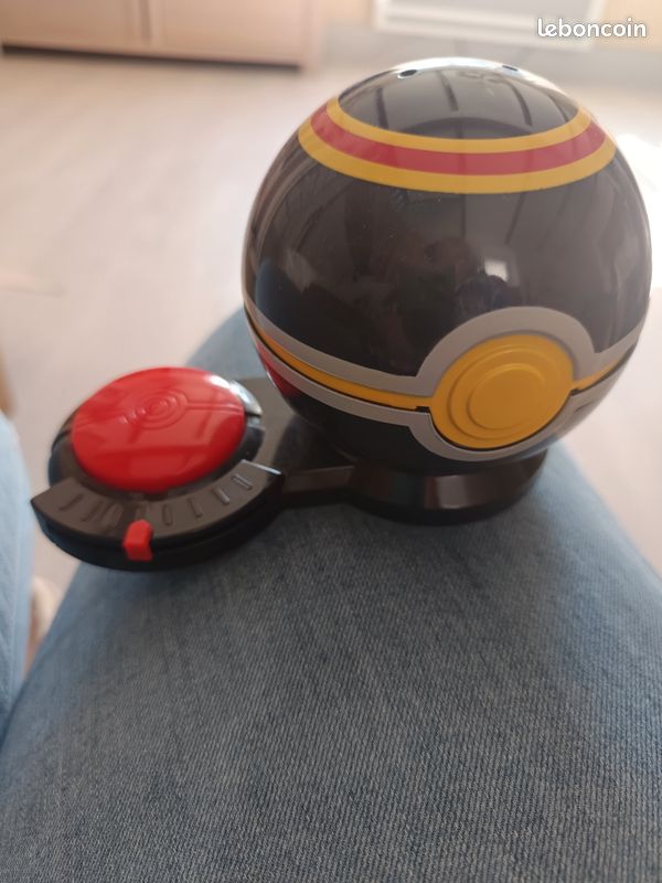 Luxury ball pikachu (image 1)