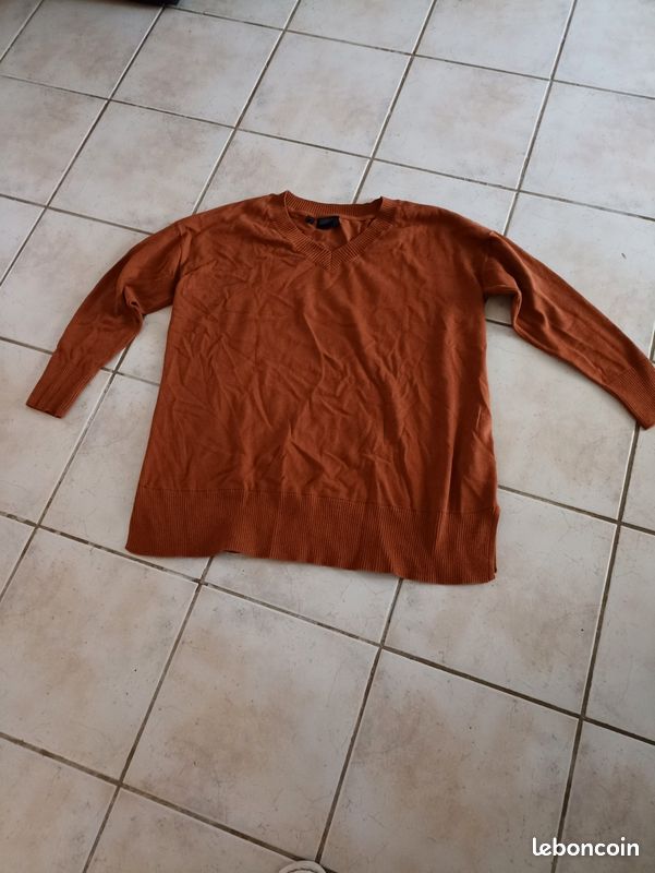 Pull col en V Vêtements