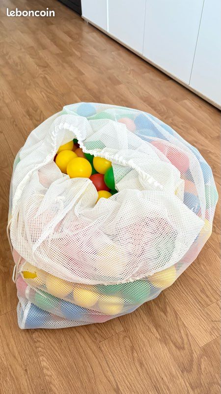 Balles en plastique colorées, bon état, idéal pour bébé/enfan (image 3)