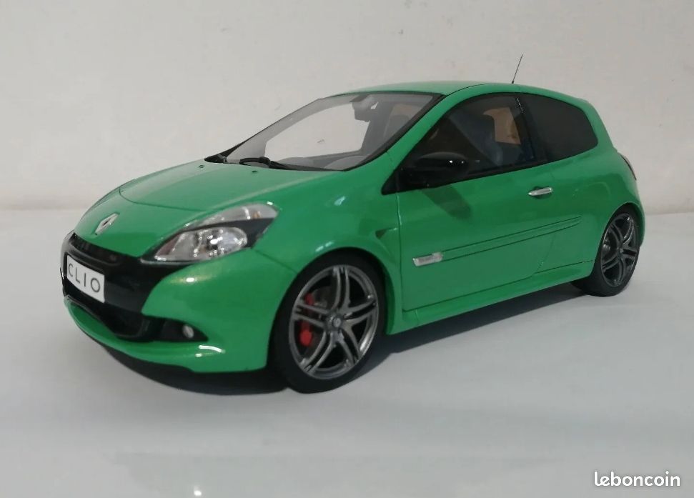Miniature neuve Renault Clio 16s 1992 vert tyrol 400 exemplaires 1/18