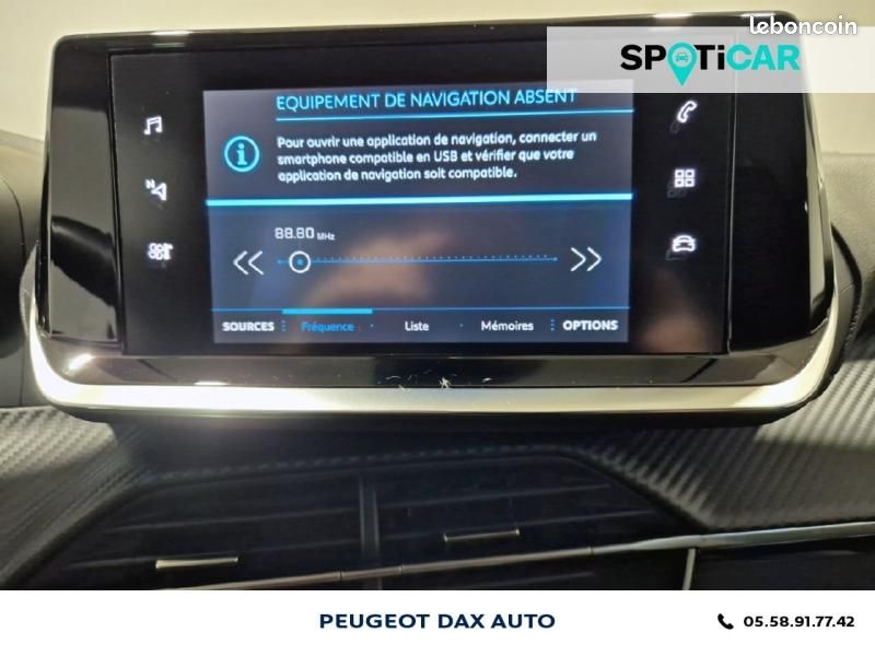 Peugeot 208 1.2 PureTech 100ch S&S Style (image 15)