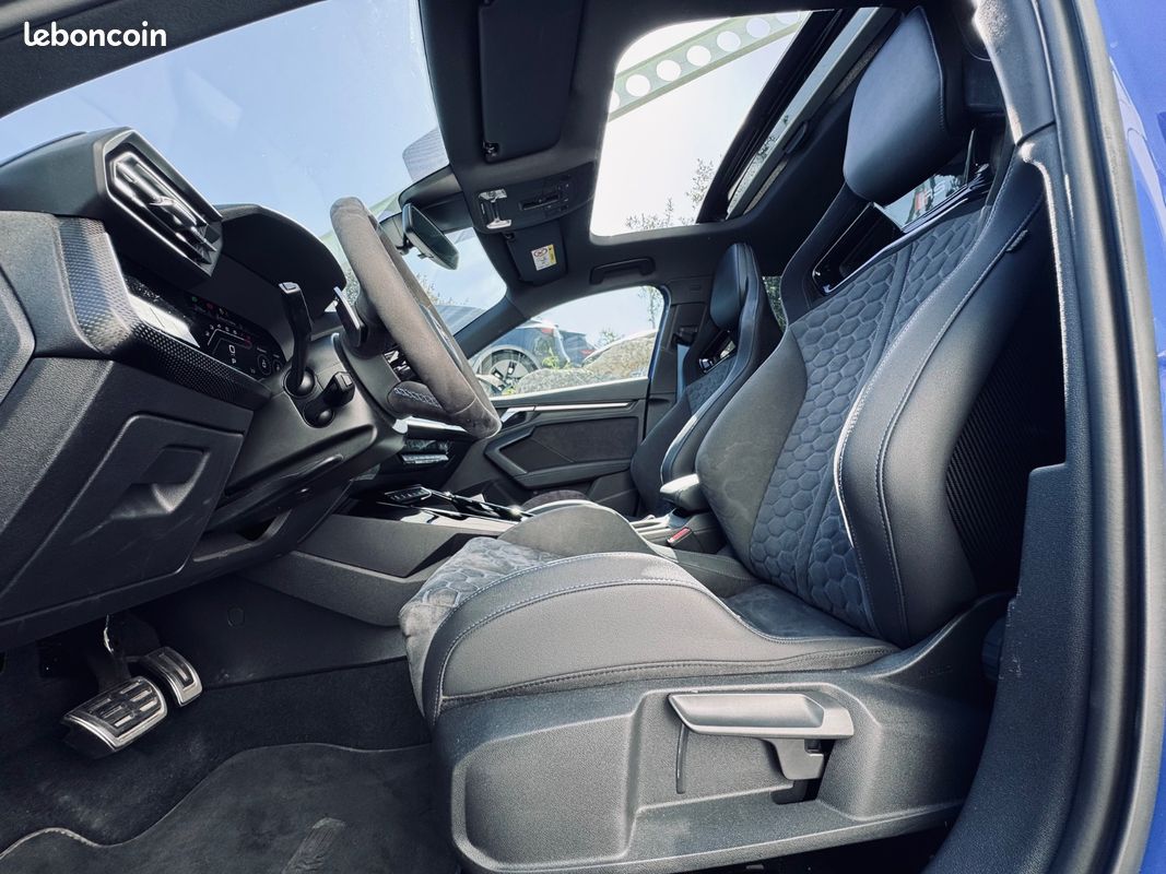 Audi RS 3 PERFORMANCE EDITION 2.5 TFSI 407 CV 1 OF 300 + TOIT OUVRANT + B&O + FREINS CERAMIQUE + GARANTIE 12 MOIS (image 9)