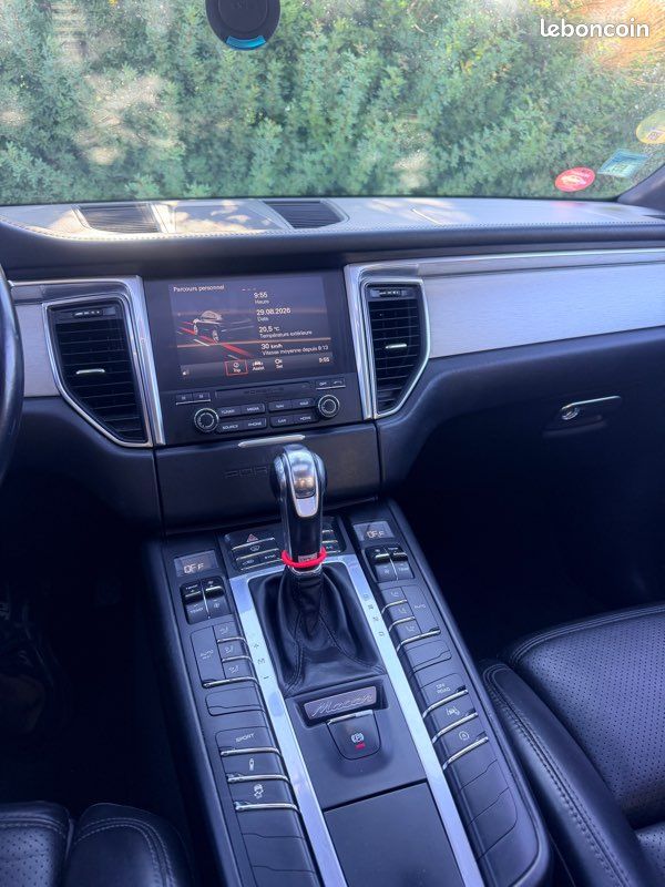 Porsche Macan S (image 3)