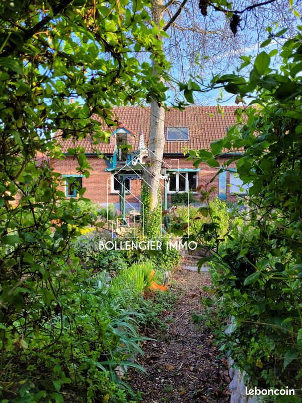 Maison 8 pièces 355 m² · à Saint-Sylvestre-Cappel · 355 m² · 477 480 €