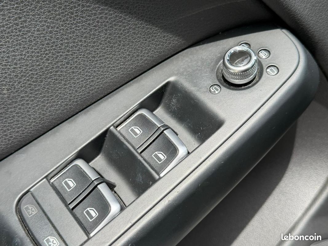 AUDI A4 AVANT 2.0 TDI 136 Ambiente - TOIT OUVRANT - RADAR AR (image 22)