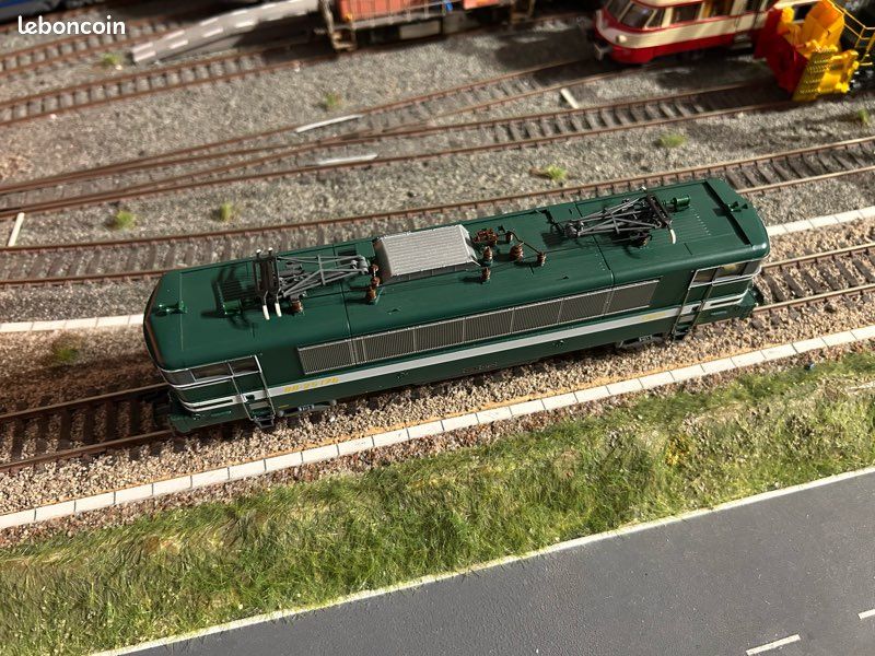 Locomotive électrique R BERARD à Charbon - Modèle SNCF Vert - Époque 5 - Métal - Pour Train Miniature