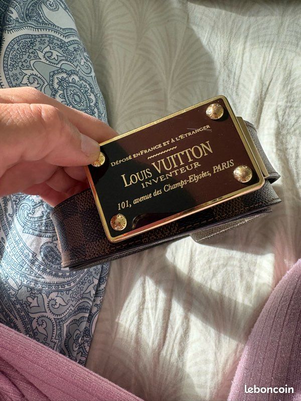 Ceinture Louis Vuitton authentique (image 1)