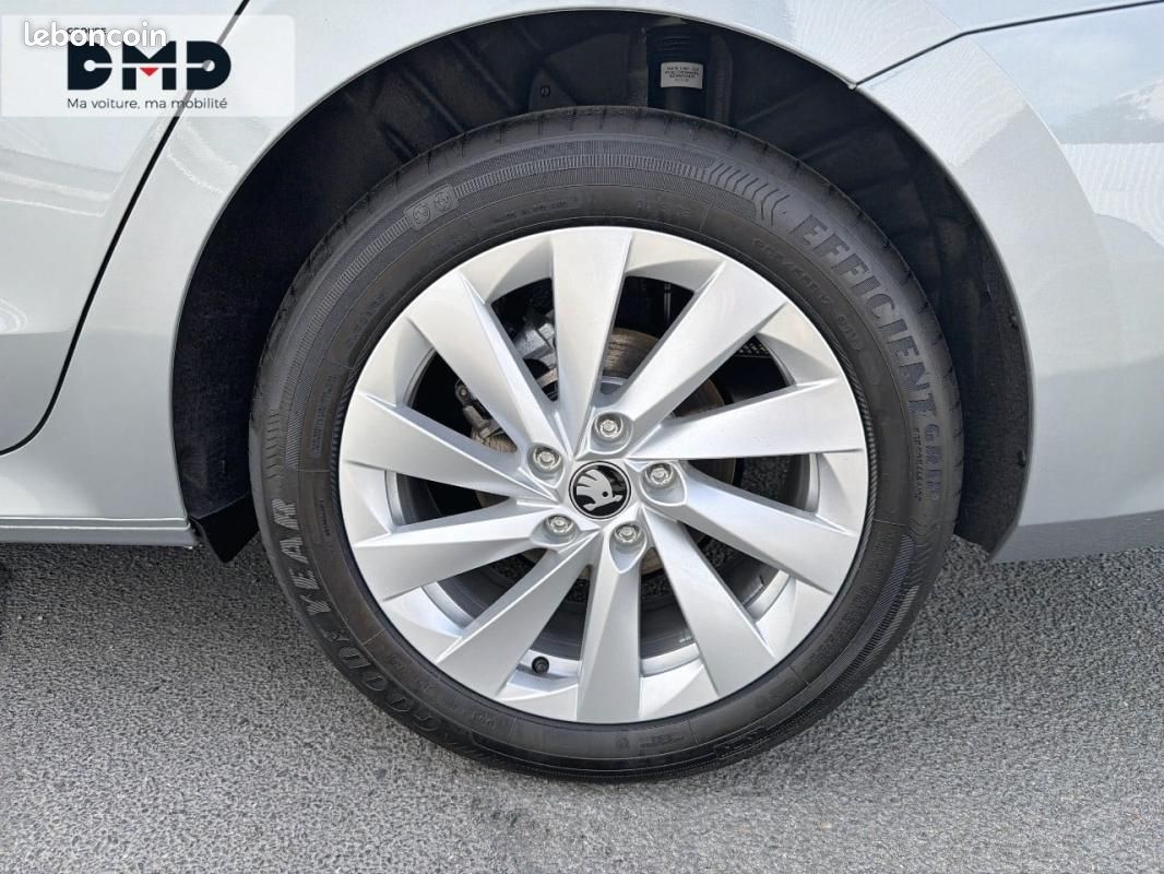 Skoda Octavia COMBI 1.5 TSI Hybrid 150 ch ACT DSG7 Selection (image 4)