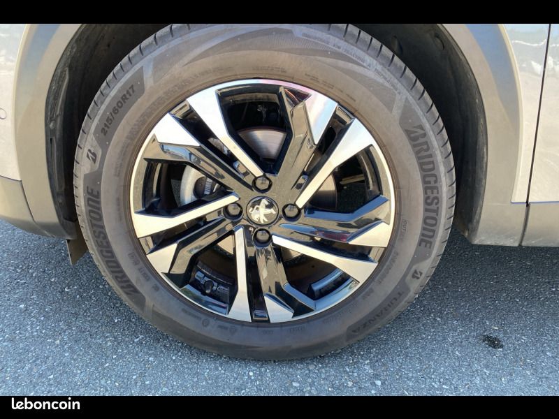 Peugeot 2008 PureTech 130 S&S BVM6 GT (image 9)