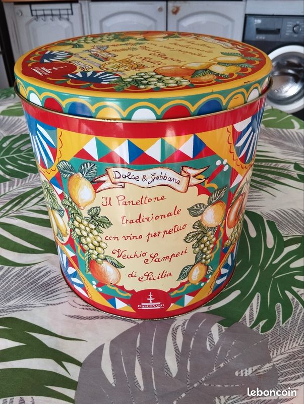 Boite DOLCE GABBANA métallique (image 1)