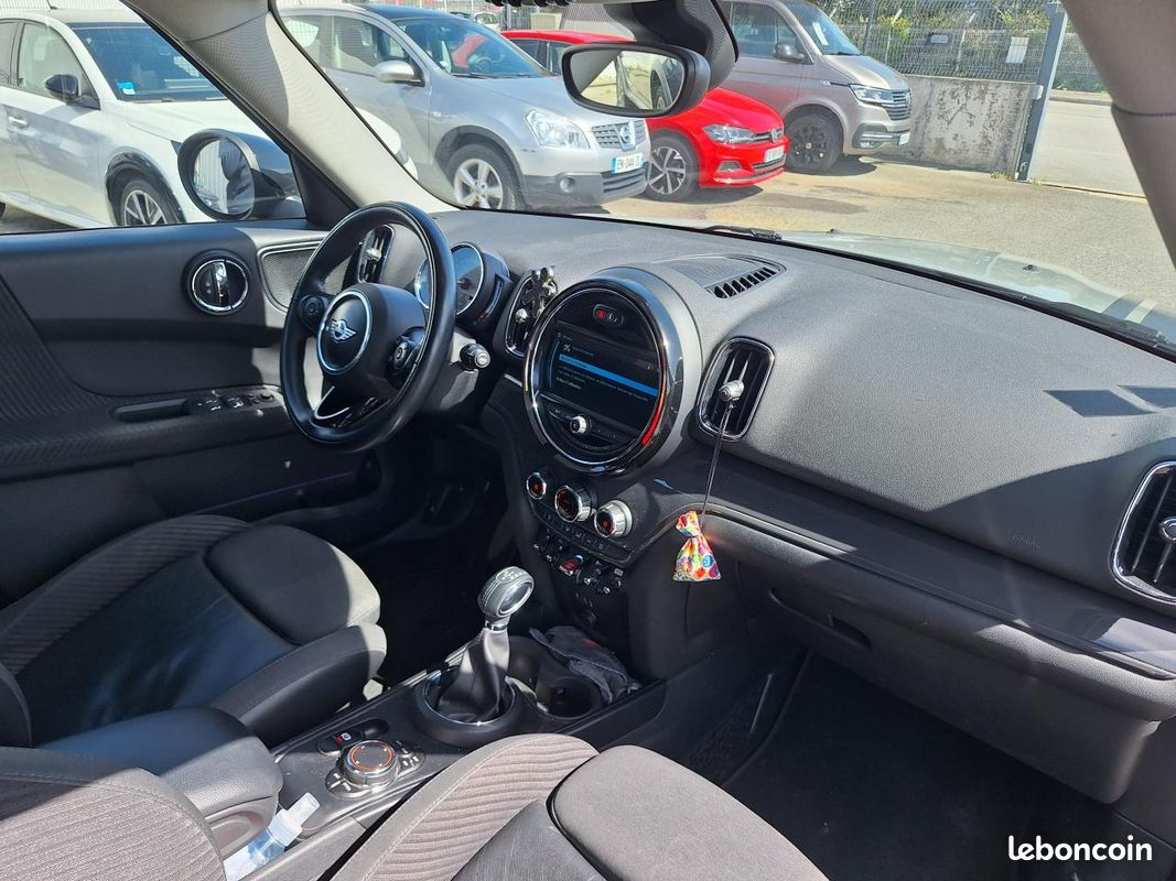 Mini countryman 1.5 135 cooper red hot chili bva (image 17)