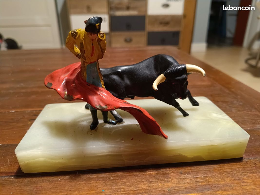 Lot De Figurines Torero Veronese – Matador Et Taureau Tauromachie, Déco Espagnole