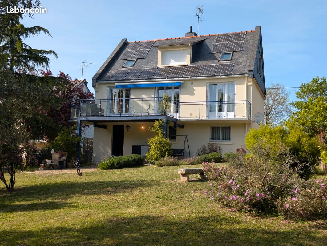 Maison 7 pièces 127 m² · à Saint-Nicolas-de-Redon · 127 m² · 245 000 €