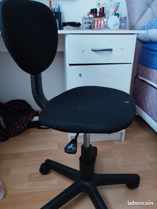 Chaise pour le bureau (image 1)
