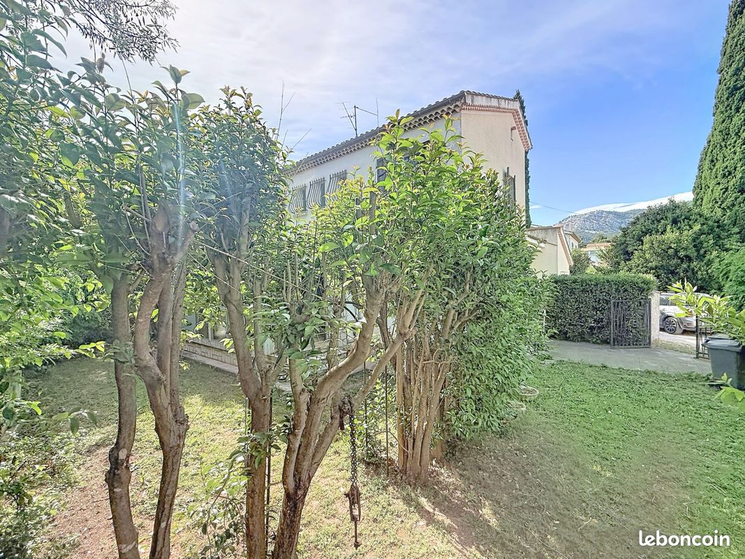 Maison 5 pièces 137 m² · à Toulon · 137 m² · 525 000 €