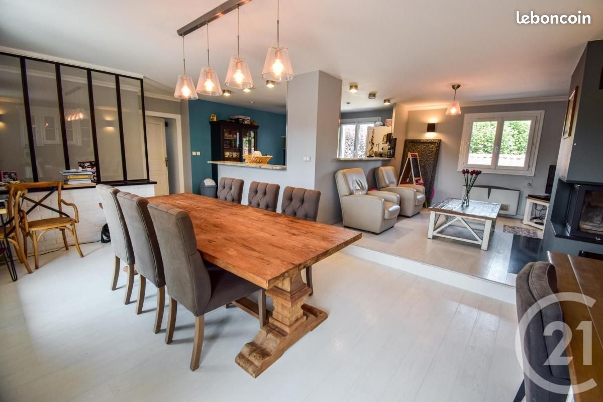 Maison 9 pièces 180 m² · à Misérieux · 180 m² · 465 000 €