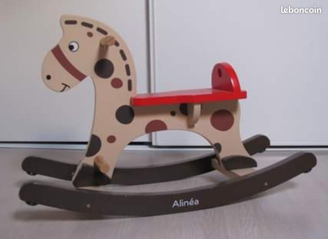 Cheval à bascule (image 2)