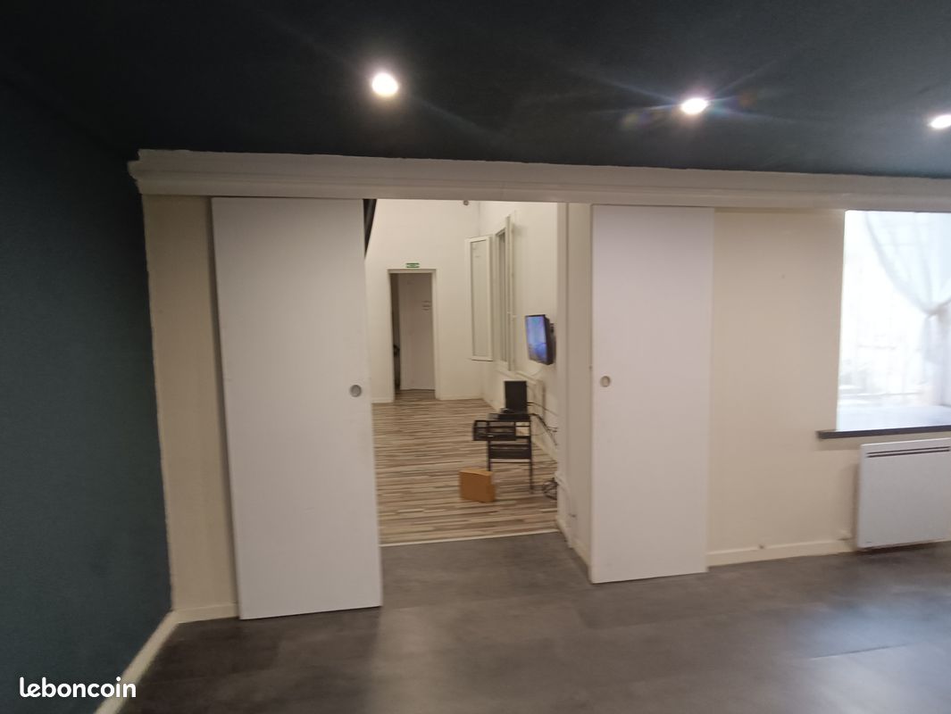 Local commercial de caractère, 110 m2 centre ville (image 9)