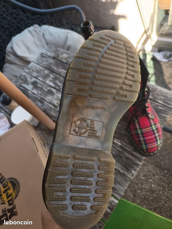 Dr Martens tartan (image 5)