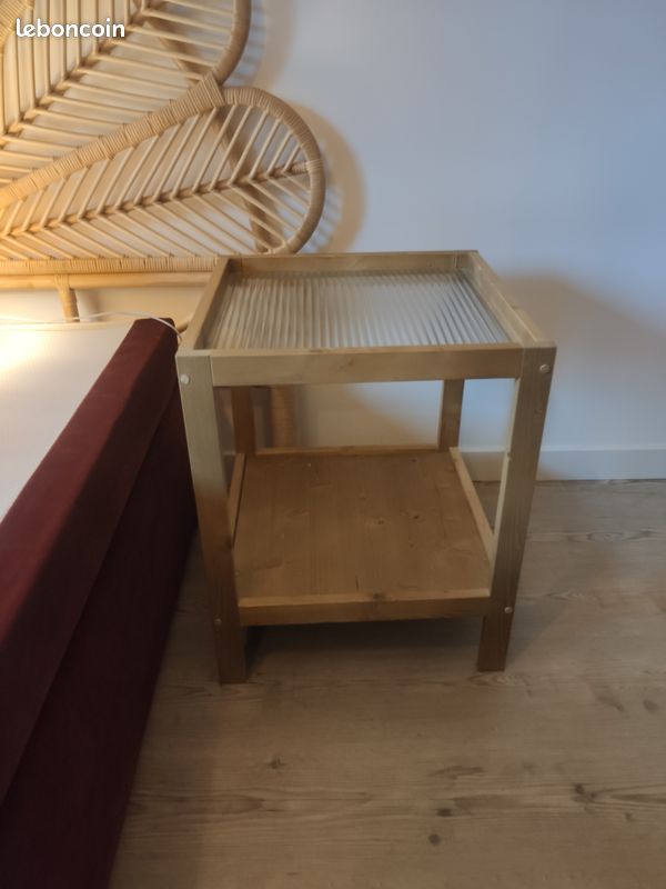 Table de nuit (image 2)