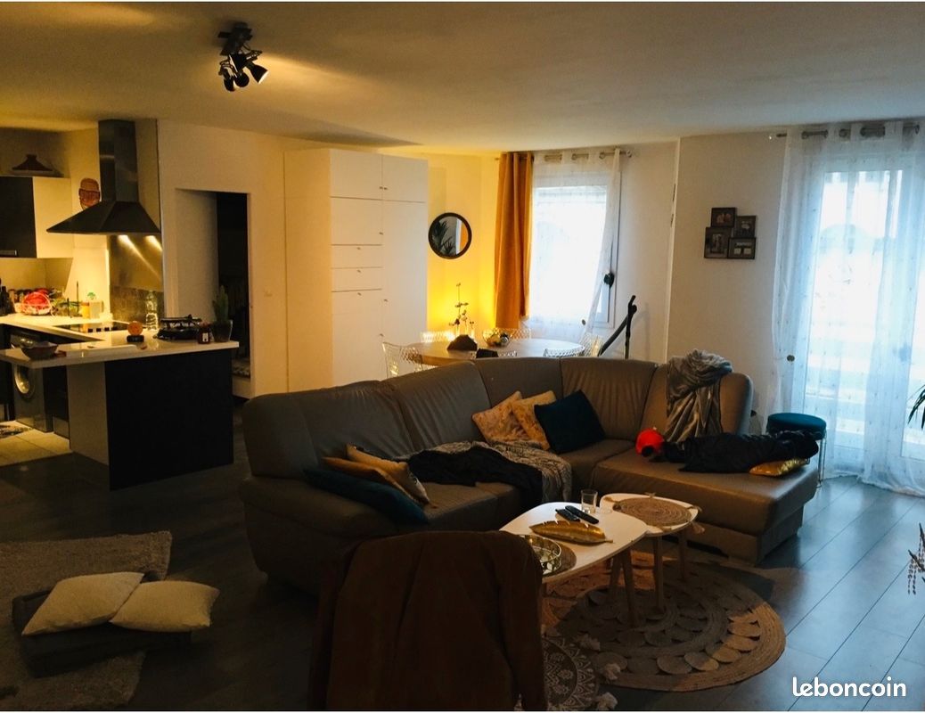 Appartement 3 pièces 80 m² · à Bourges · 80 m² · 820 €/mois