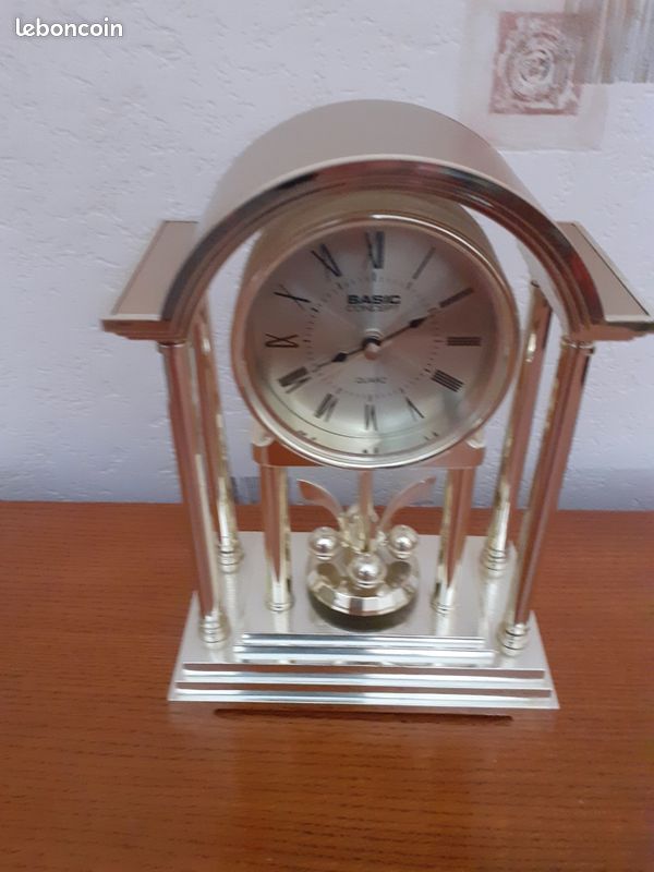 Pendule de table "Basic concept" (image 3)
