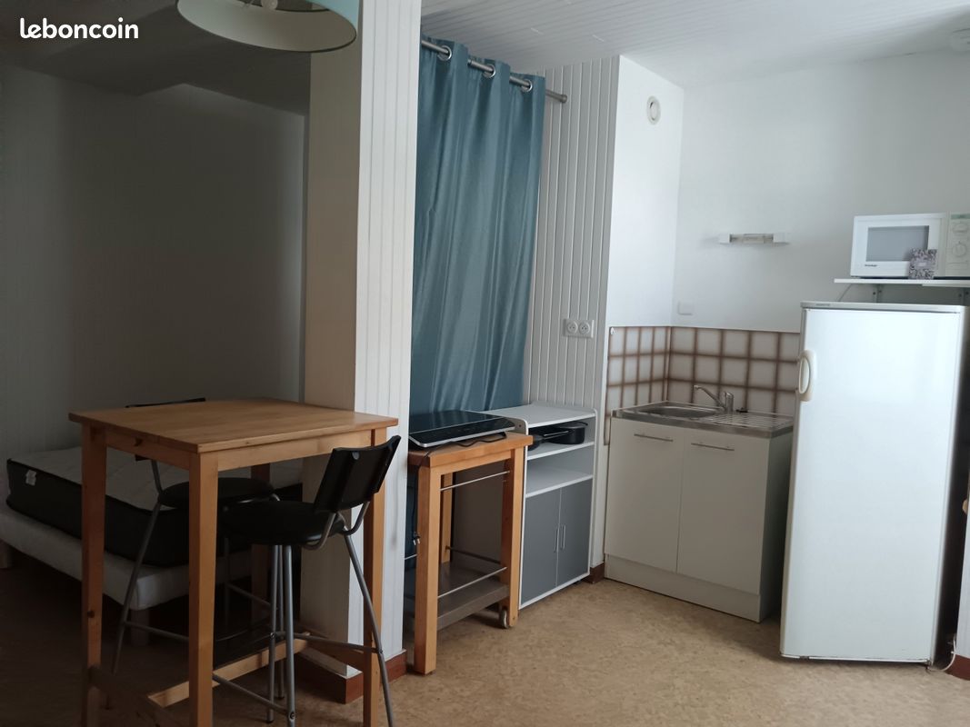 Appartement 1 pièce 27 m² · à Angers · 27 m² · 490 €