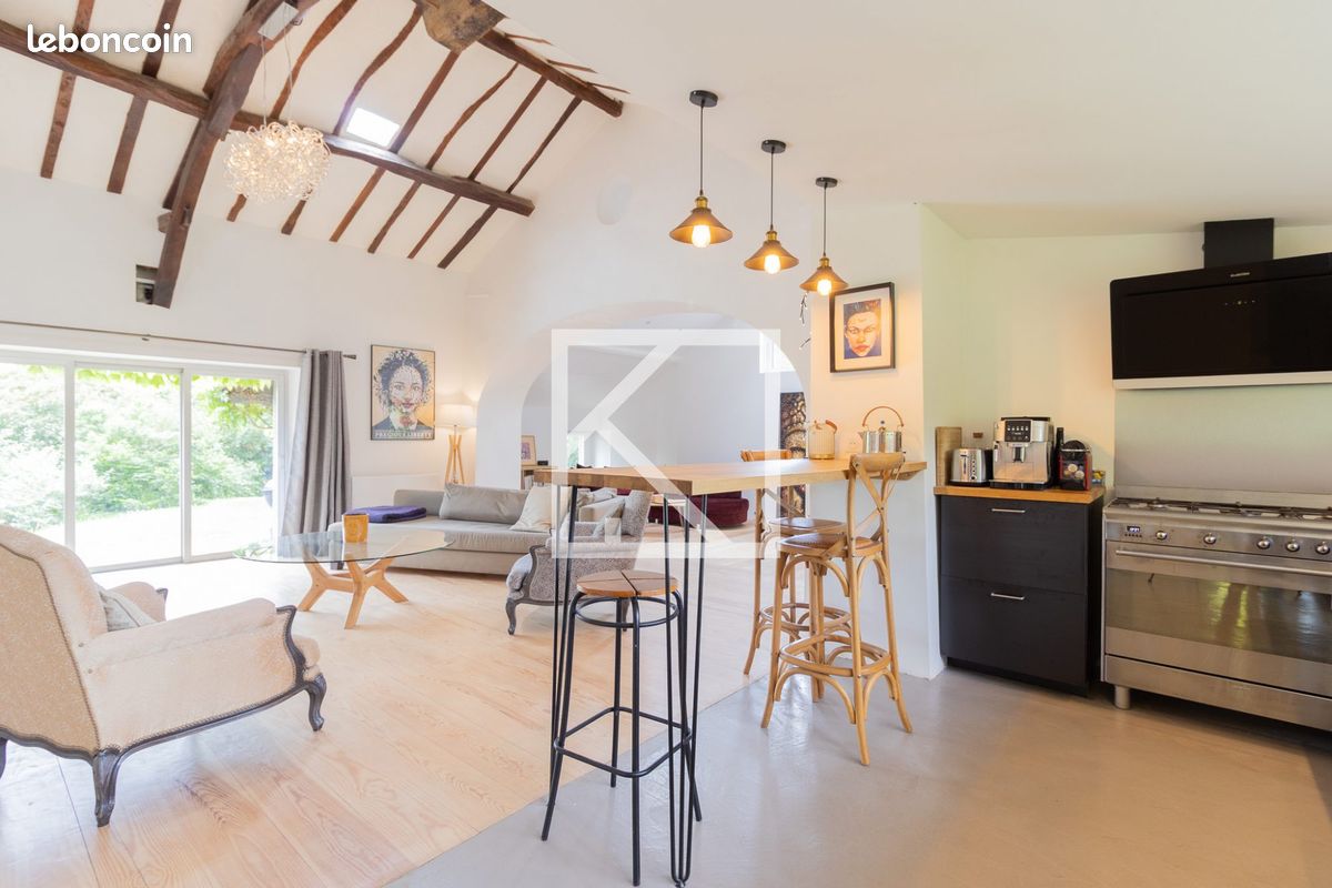 Propriété 9 pièces 307 m² (image 8)
