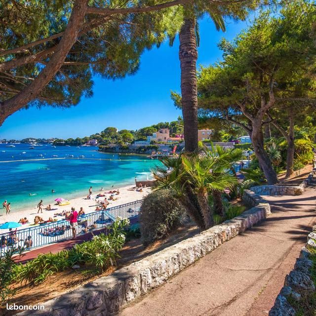 Terrain pour residence Rdc + 4 étages et sous sol · à Menton · 10 000 €