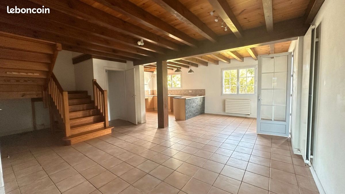 Maison 5 pièces 158 m² · à Hasparren · 158 m² · 1 140 €/mois