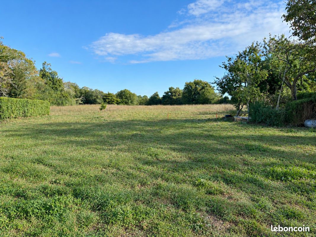 Terrain 542 m² · à Plescop · 170 000 €