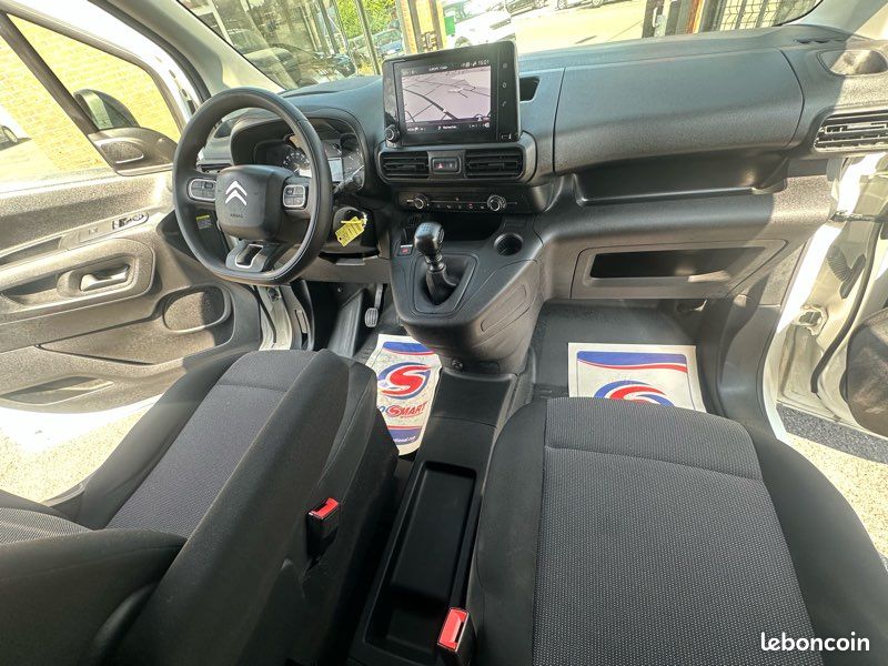 Citroën berlingo 1.2 110 ch / gps/ camera / galerie de toit / carplay (image 9)