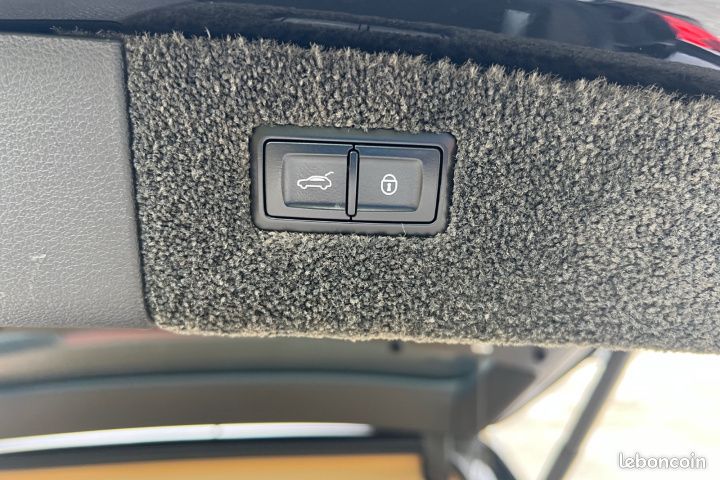 BENTLEY BENTAYGA W12 6.0 608 4X4 BVA 608Ch Garantie 12 mois (image 24)