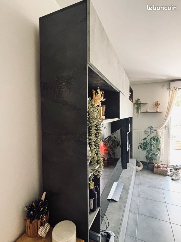 Meuble TV design avec rangements intégrés (image 4)