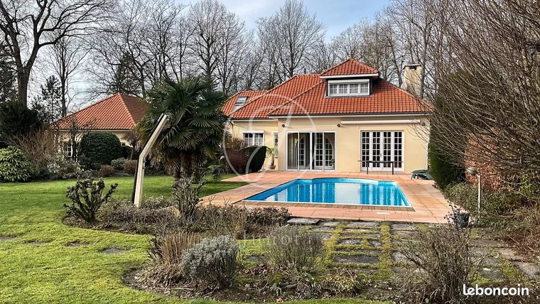 Maison 6 pièces 166 m²