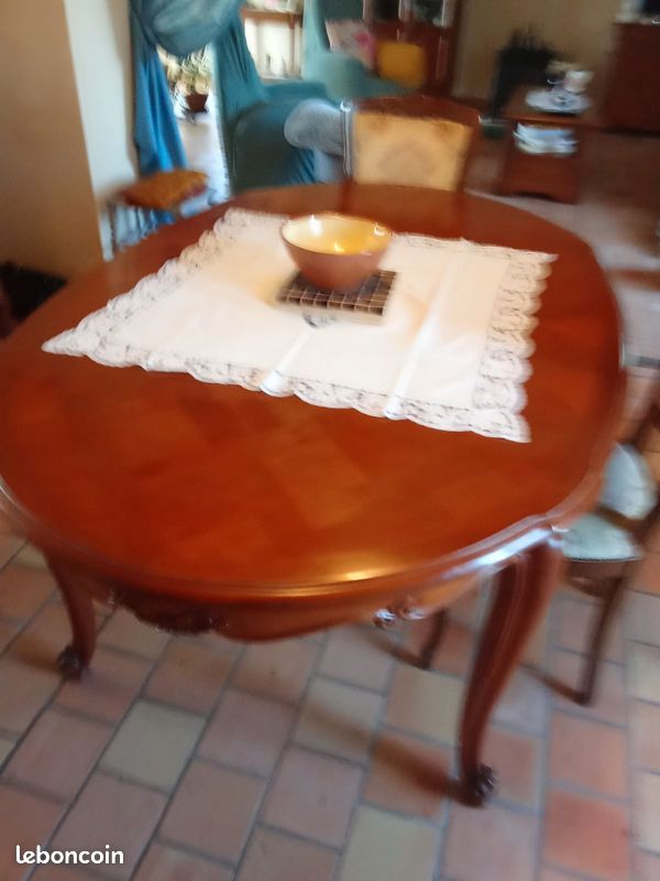 Belle table marqueterie merisier (image 1)