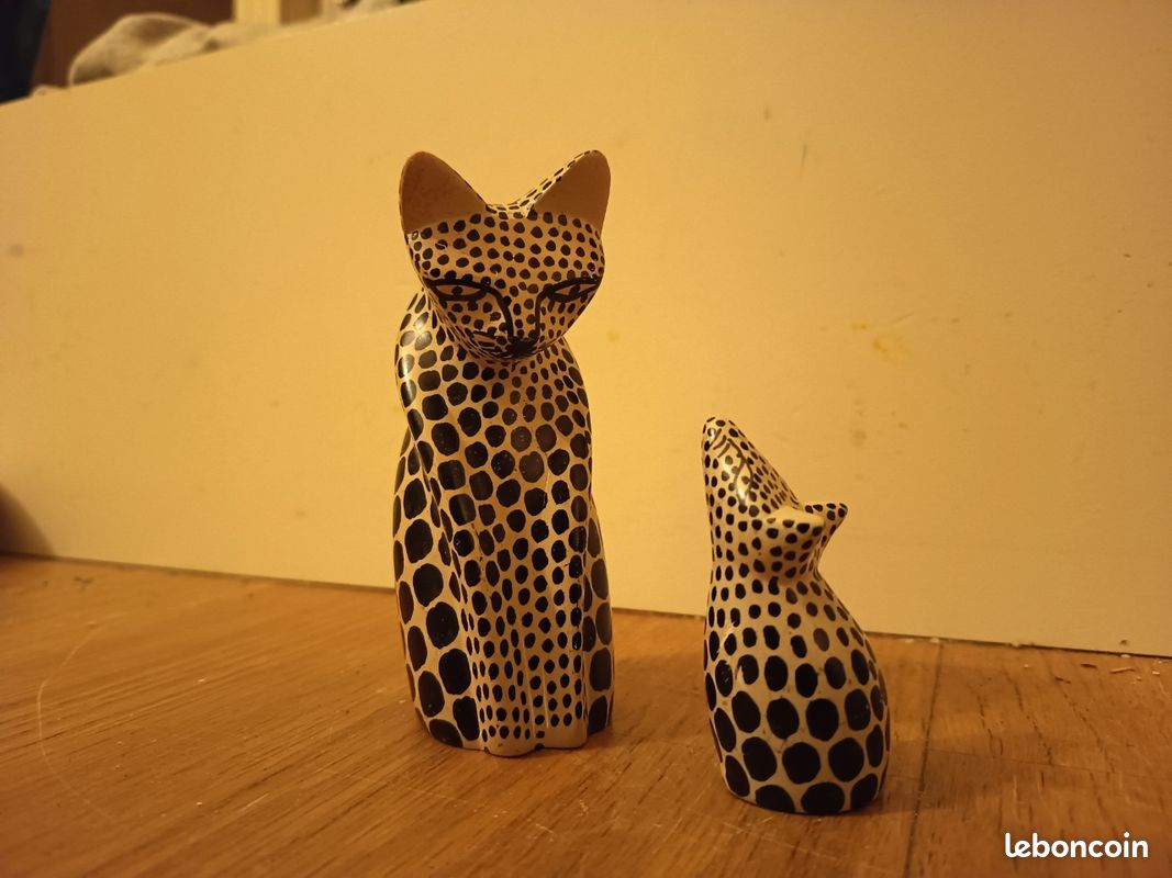 Statues Chat (image 3)