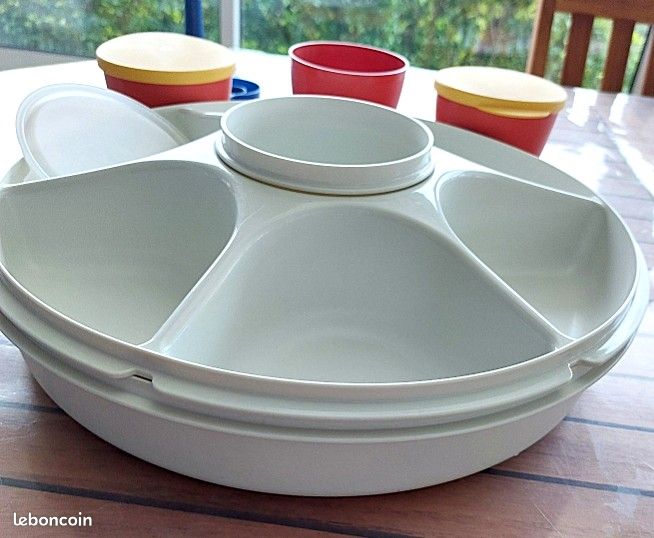 TUPPERWARE - BOITE Plateau Aperitif 7 Compartiments avec Couvercle EUR
